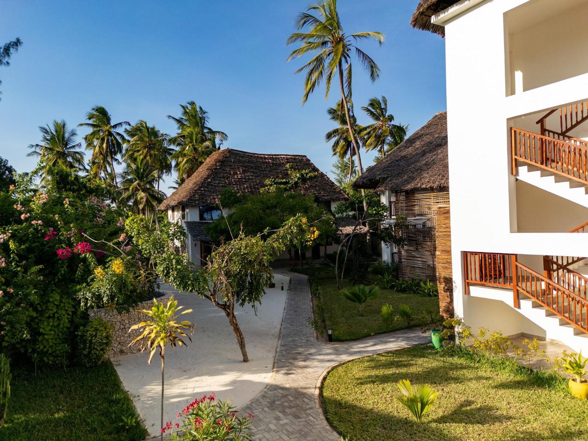Manolo Beach Resort Uroa Exterior foto